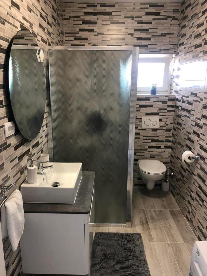 Apartman Ana Lägenhet Crno Exteriör bild